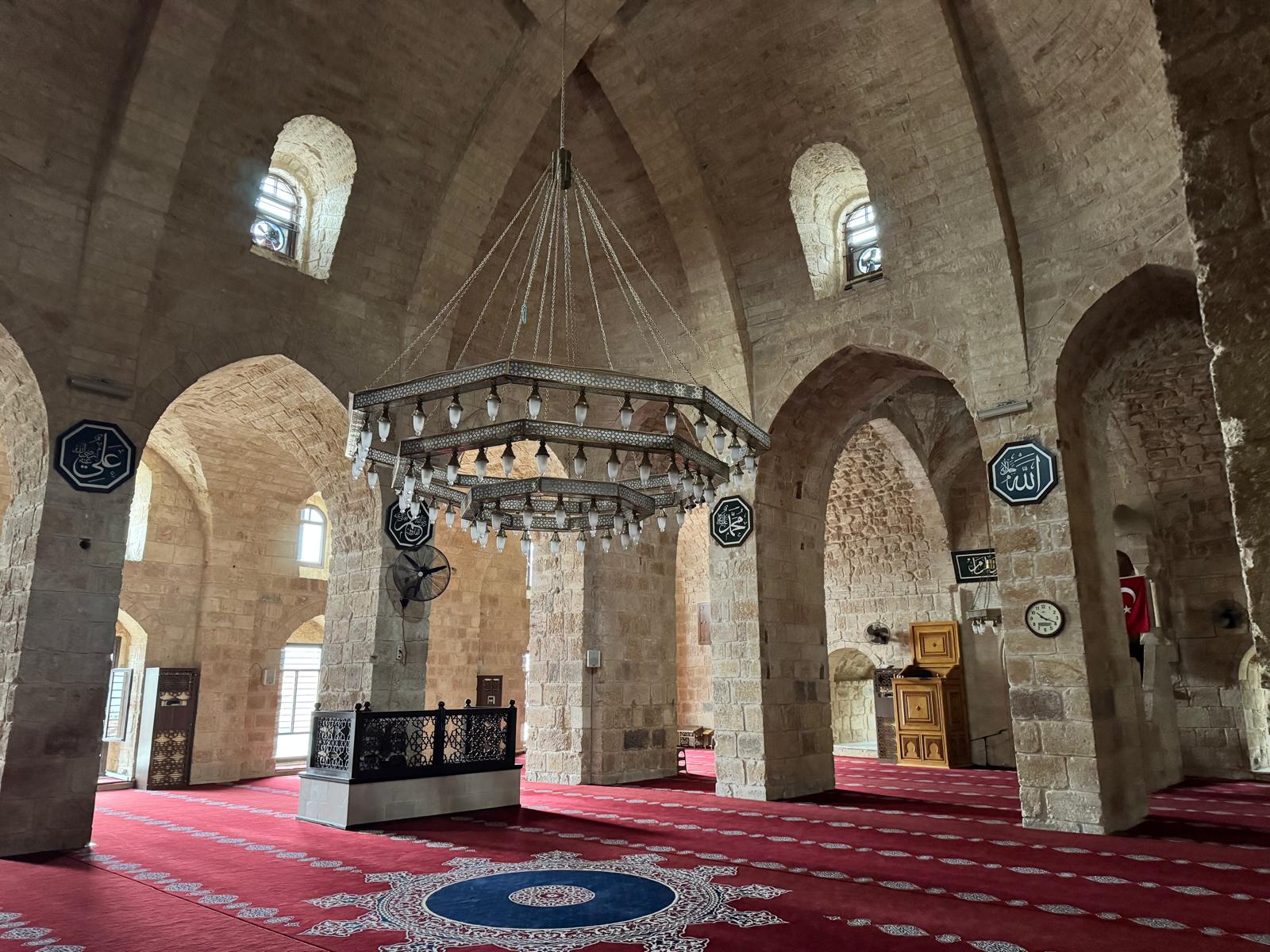 Hoşkadem Cami — Osmaniye gezilecek yerler
