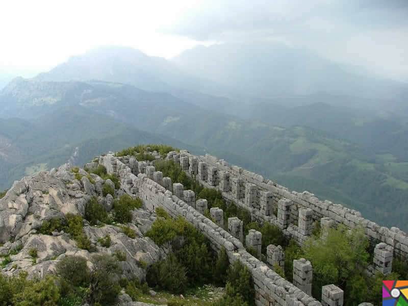 Karasis Kalesi — Adana tarihi yerler