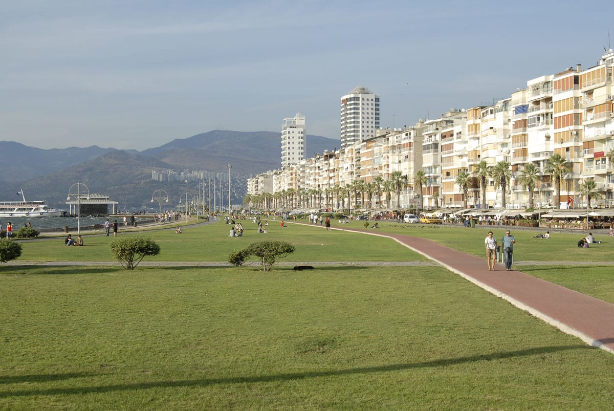 Kordon Alsancak İzmir — İzmir doğa ve parklar
