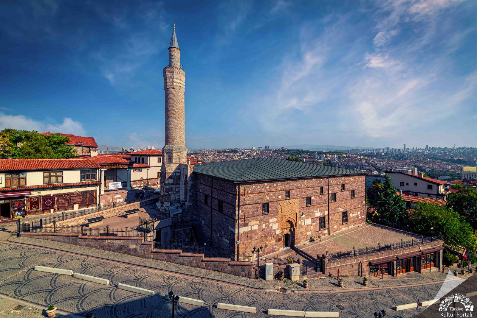 Ahi Şerafettin (Aslanhane) Camii — Ankara kültürel ve dini yapılar