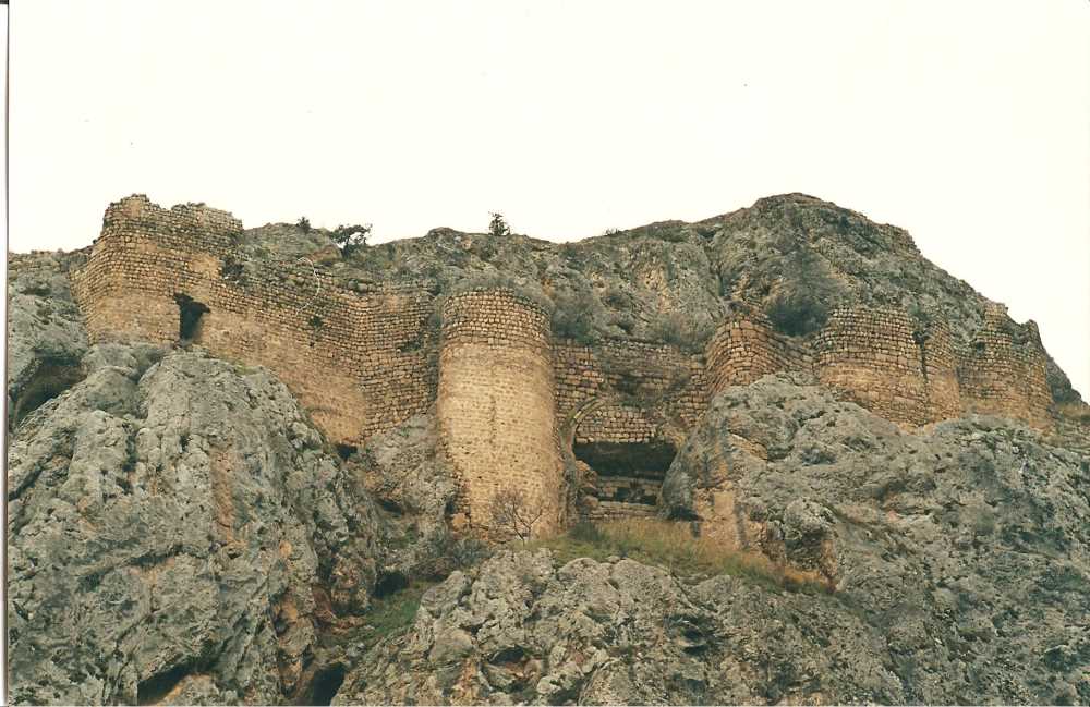 Ferhatlı Kalesi — Artvin tarihi yerler