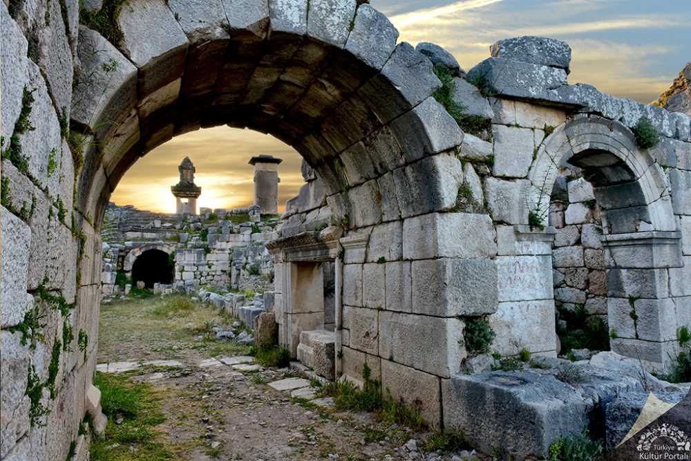 Xanthos Antik Kenti — Antalya tarihi yerler
