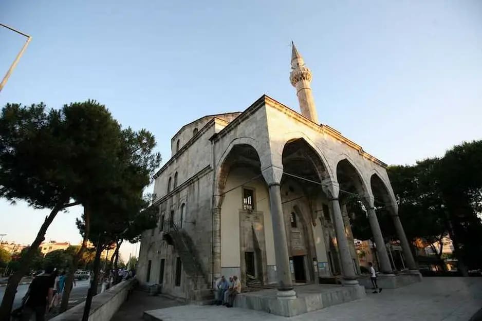 Süleyman Bey Camii — Aydın kültürel ve dini yapılar