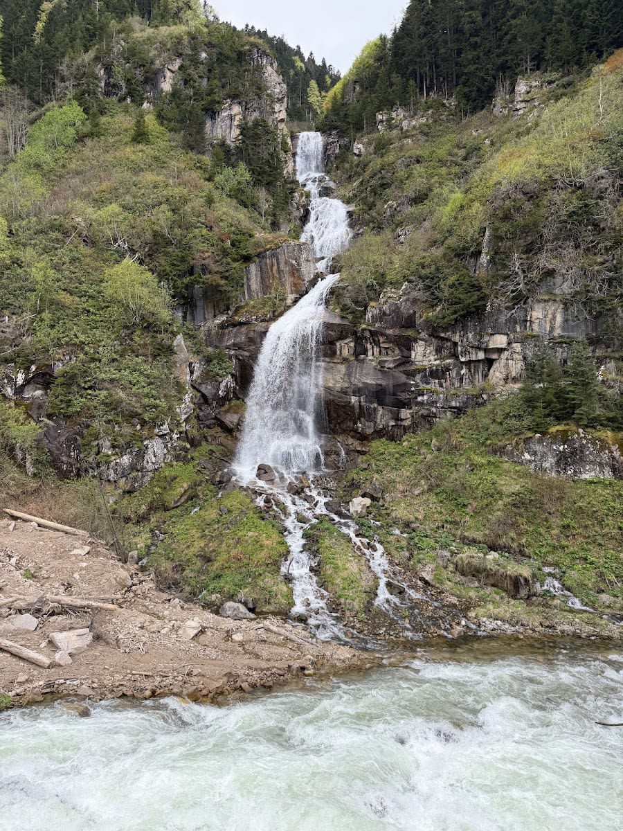 Faso şelalesi — Rize doğa ve parklar