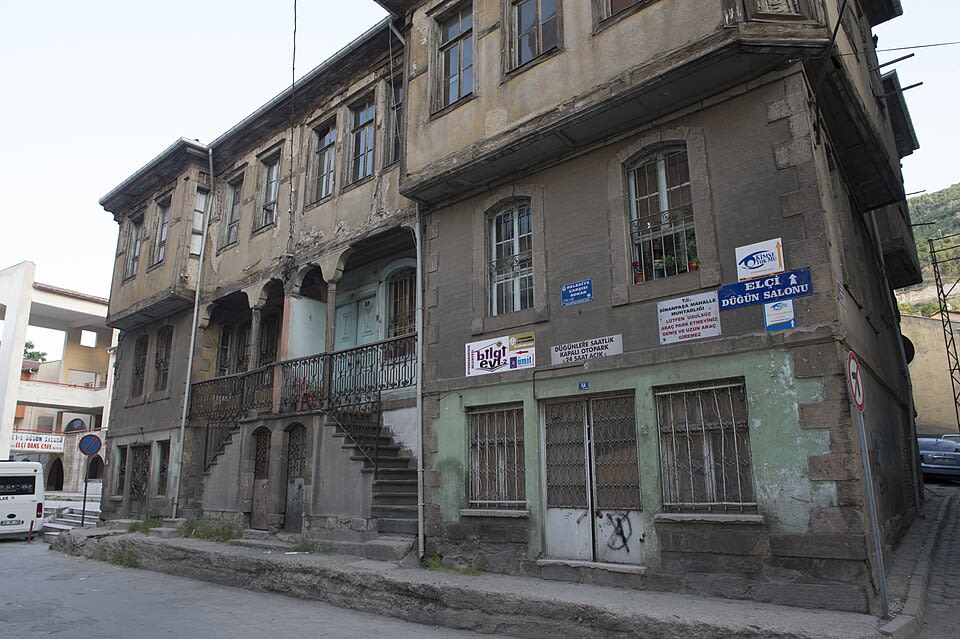Afyonkarahisar Kültür ve Sanat Evi — Afyonkarahisar tarihi yerler