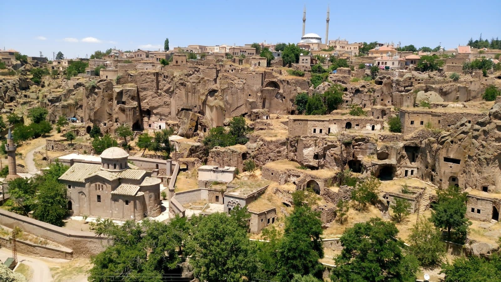 Güzelyurt Manastır Vadisi — Aksaray kültürel ve dini yapılar