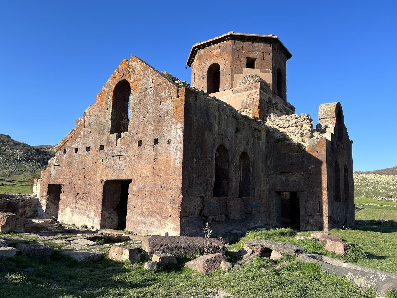 Kızıl Kilise — Aksaray tarihi yerler