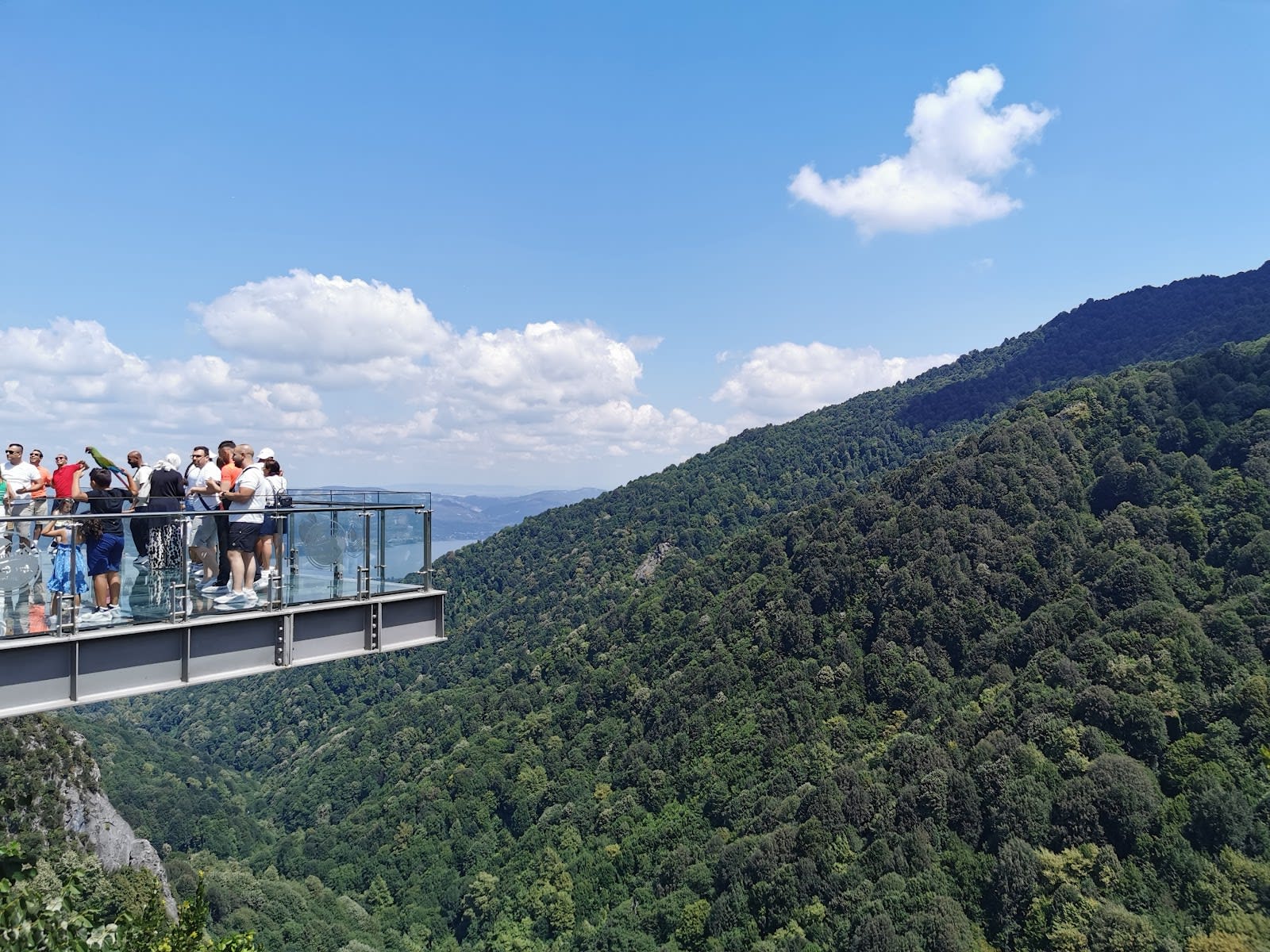 Ayrı Gezegen Cam Teras — Sakarya yapılar