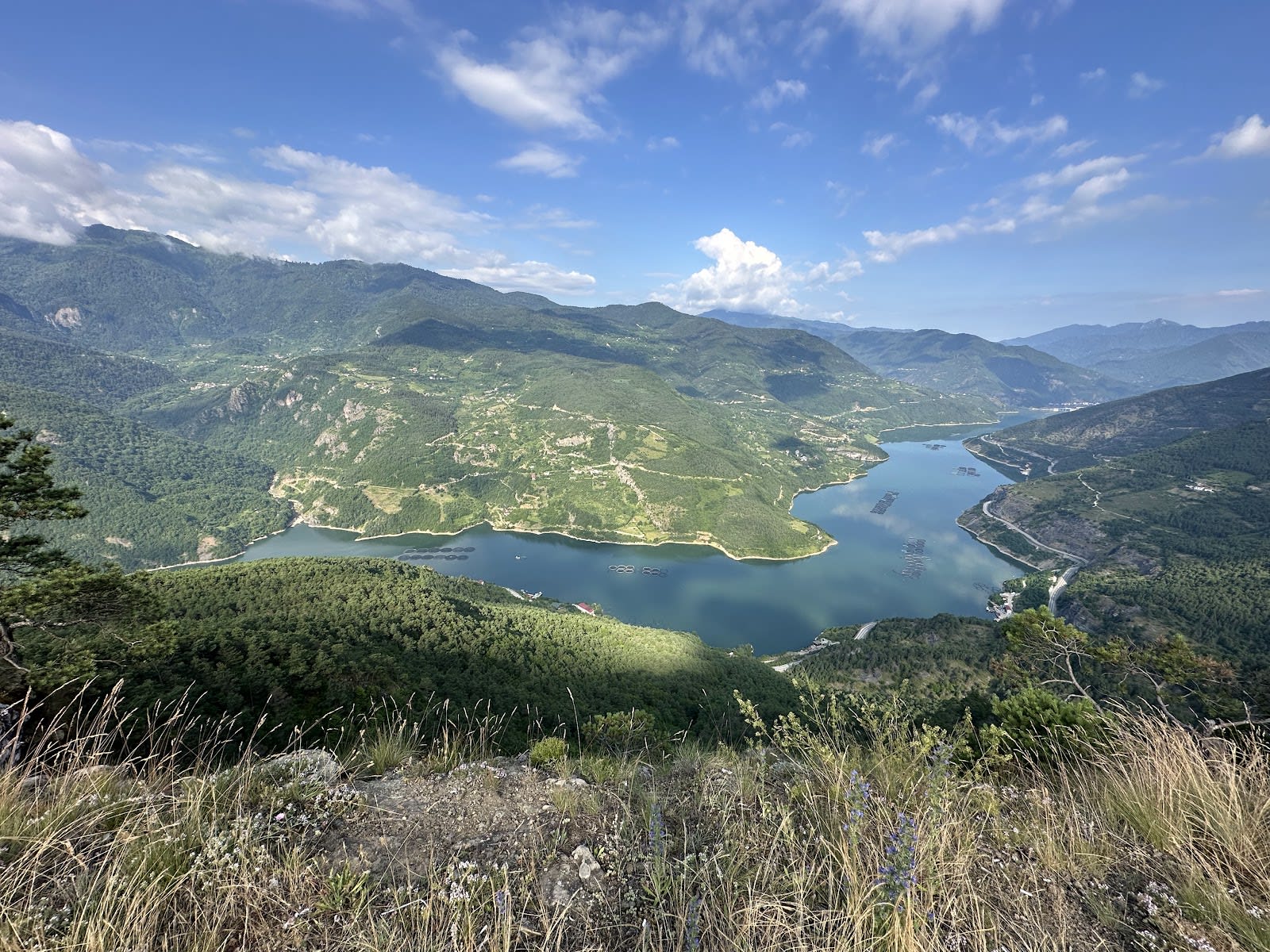 Adagül Köyü Seyir Alanı — Artvin doğa ve parklar