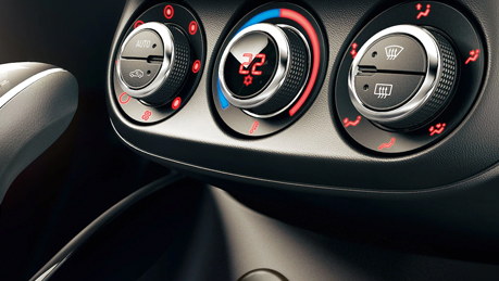 Manual or auto climate control