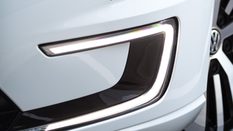 C-shaped running lights