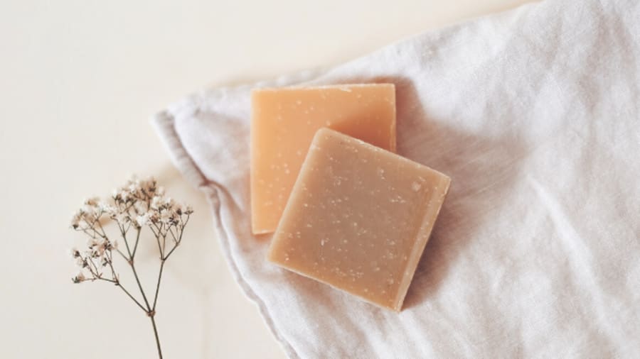 cadeau-noel-annecy-shampoing-solide