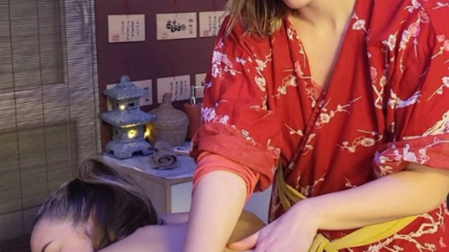 massage pierre chaude