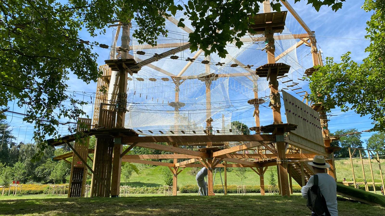 Parcours ninja warrior avec obstacle pour des groupes à Aix-en