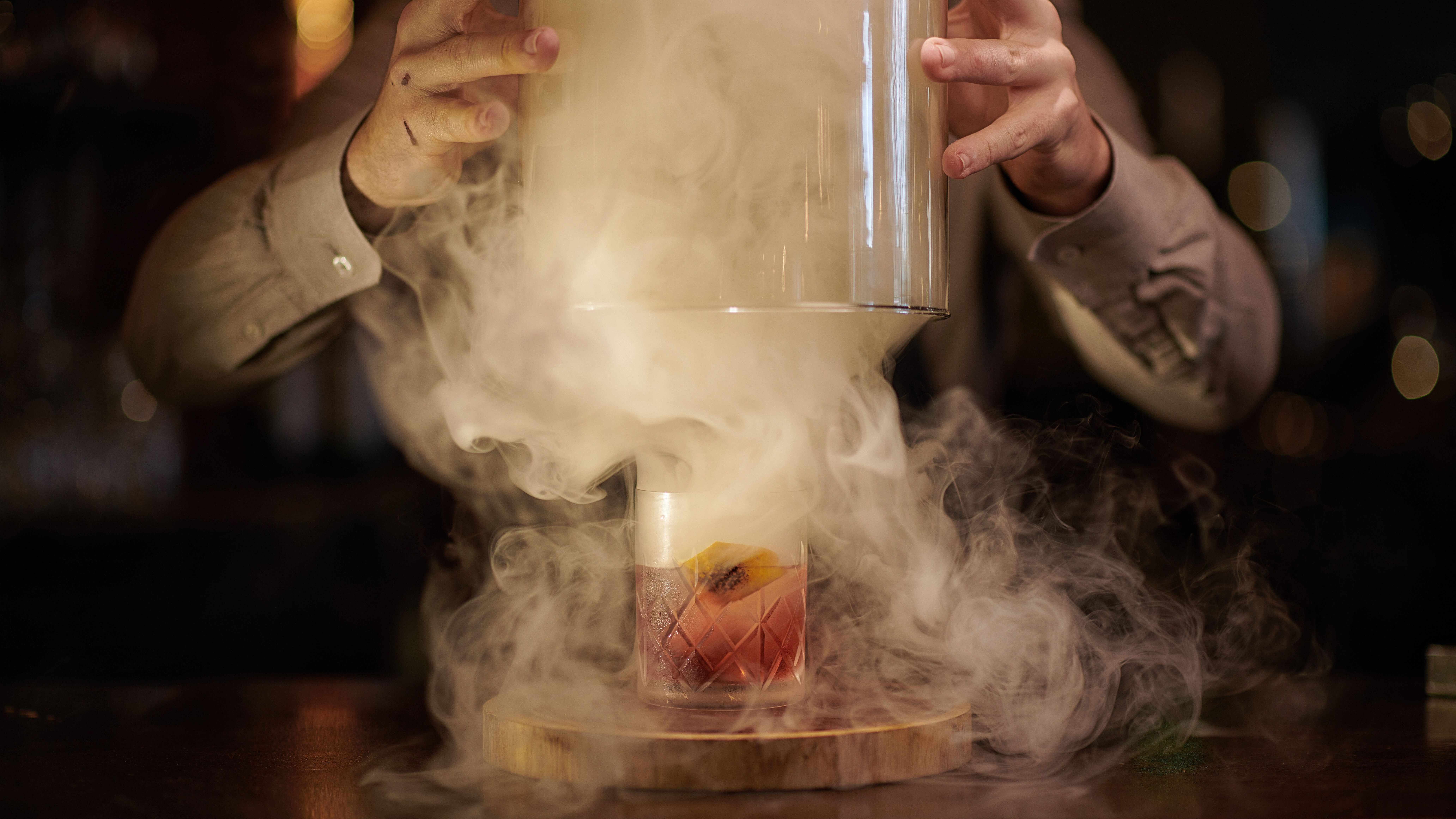 team building experience cocktail immersive