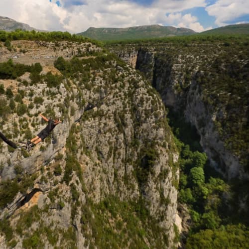 Besoin d'une excuse pour crier ? Tentez le saut à l'elastique aux gorges du Verdon