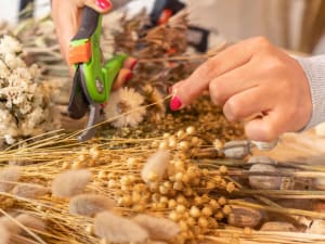 Atelier fabrication d'un bouquet de fleurs séchées à Quimper(29)