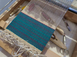 Atelier création d'une pochette tissée à Paris 20ème