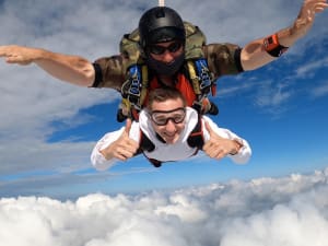 Saut en Parachute en tandem à Charleville-Mézières (08)