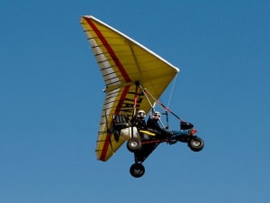 Vol en ULM pendulaire près de Sens à Gisy-les-Nobles (89)
