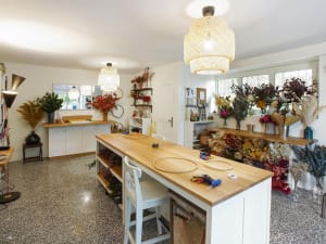 Atelier couronne murale en fleurs séchées à Sèvres (92)