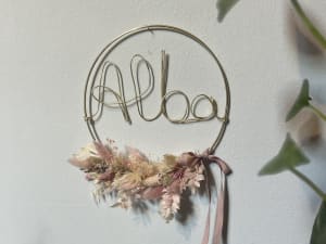 Atelier couronne prénom et fleurs séchées à Toulouse (31)