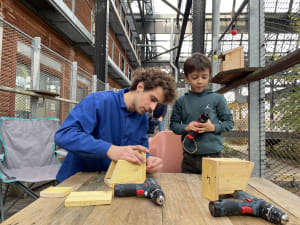 Atelier parent/enfant "Le nichoir à oiseaux" à Paris 18ème