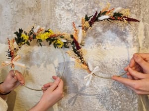 Atelier couronne de fleurs séchées à Niort (79)