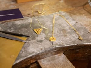 Atelier création d'un médaillon à Aix-en-Provence (13)