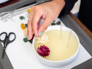 Atelier bougies fleuries à Paris 11ème