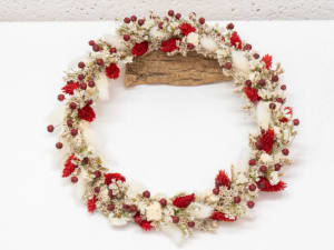 Atelier fabrication de couronne en fleurs séchées à Quimper