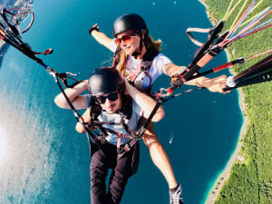 Baptême en parapente familial au-dessus du lac d'Annecy (74)