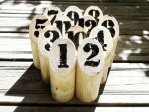 Atelier fabrication d'un jeu de Molkky à Paris 18ème