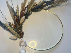 Atelier couronne de fleurs murale à Clichy-La-Garenne (92)