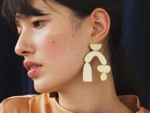 Atelier boucles d'oreilles en porcelaine à Aix-en-Provence (13)