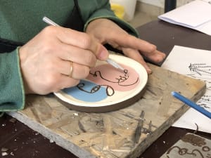 Atelier de décoration sur céramique à Nantes (44)