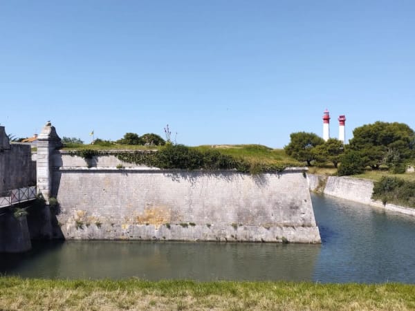 Excursión marítima y escala en la isla de Aix en Châtelaillon-Pl