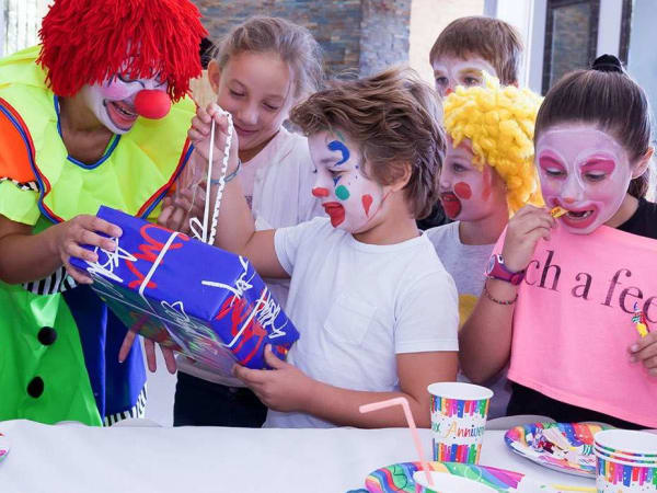 Anniversaire Clown 3-12 ans à domicile (IDF)