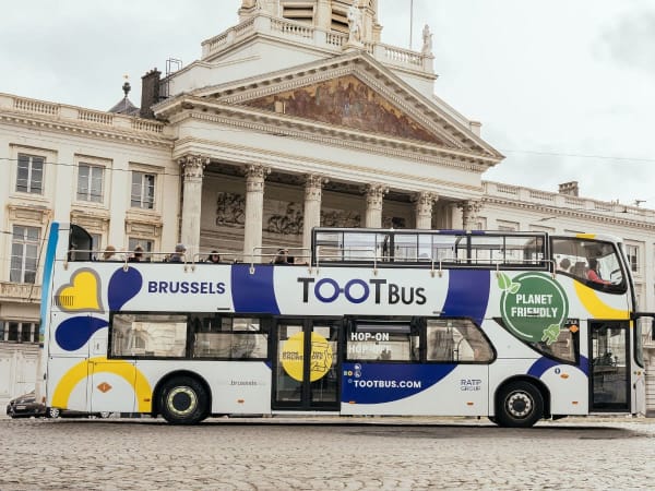 Tootbus Hop-On Hop-Off Tours en bus électrique à Bruxelles