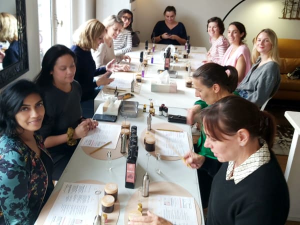 Atelier création soins naturels et yoga du visage à Paris 9ème