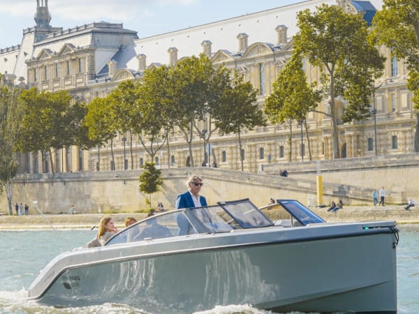 Team Building croisière privative à Paris
