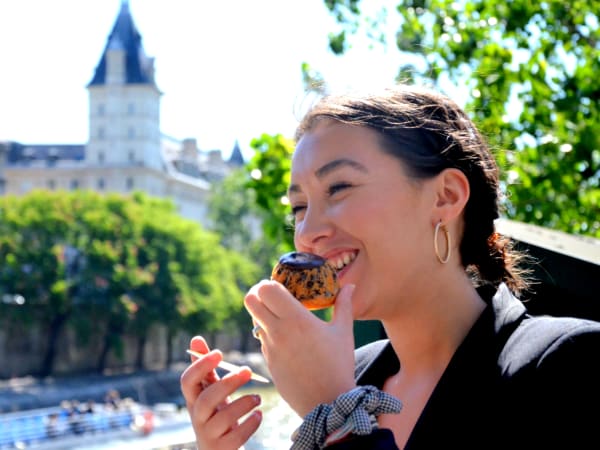 Tour gastronomique et champagne à Paris