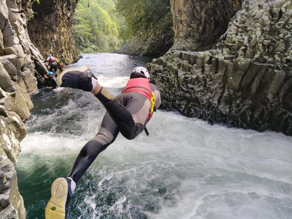 Canyoning dans la rivière des Roches à St Benoit (974)