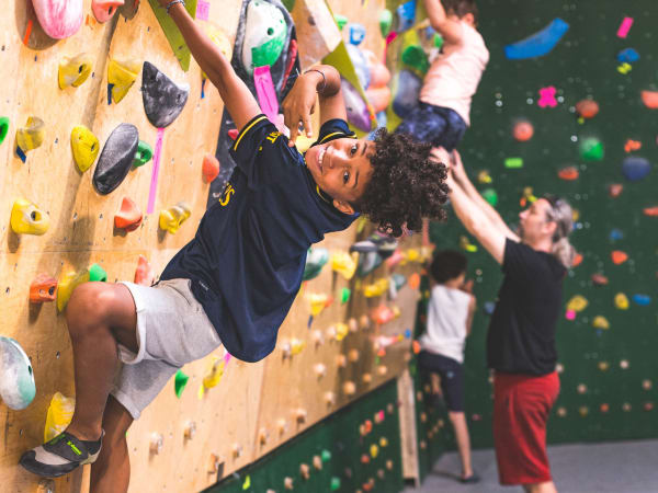 Anniversaire Escalade 5-15 ans à Melun (77)