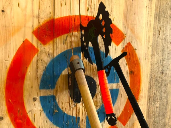 Team Building Lancer de Hache à Tours (37)