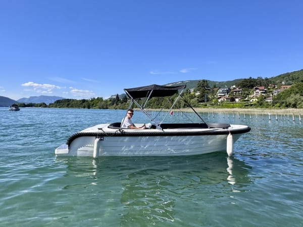Location de bateau sans permis 7 p. Port de Mémard Aix-les-Bains