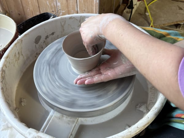 Cours privé d'initiation au tour de potier à Brest (29)