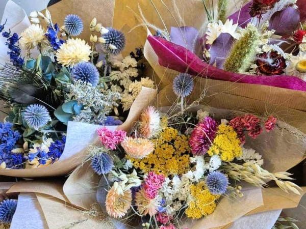 Atelier création d'un bouquet en fleurs séchées à Laval (53)
