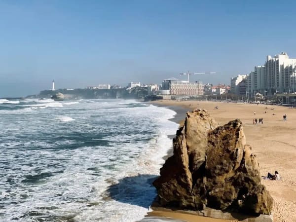 Excursion to the bay of Saint-Jean-de-Luz in Biarritz (64)