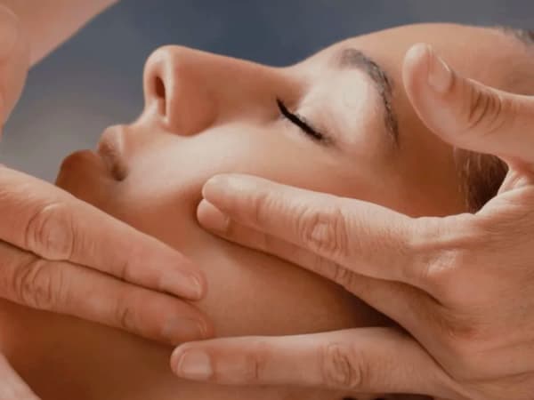 Soin du visage détox et Kobido lift à Saint-Raphaël (83)